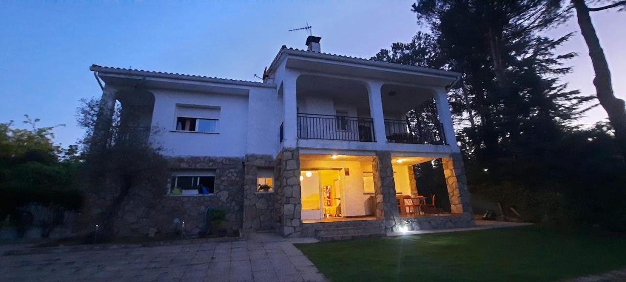 Entre Pinos Y Medusas Apartment Pedrezuela Екстериор снимка